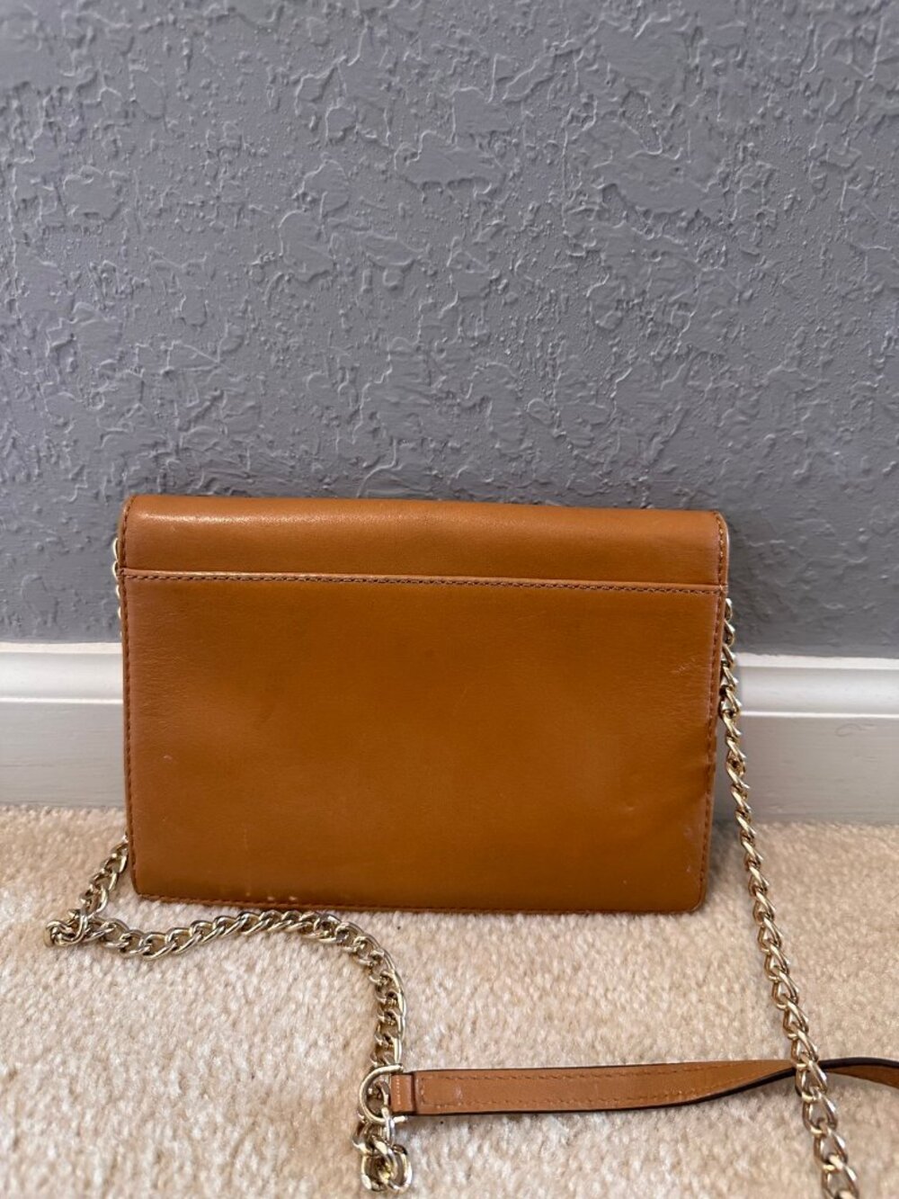 Michael Kors Wallet on Chain Crossbody Luggage Tan Leather USED